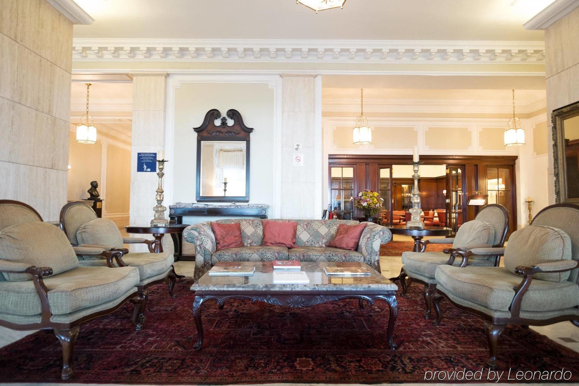 Windsor California Copacabana Hotel